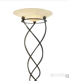 Piantana in ferro battuto