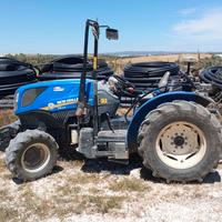 Trattore gommato new holland t4.100f rops