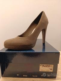 Décolleté nuove con tacco