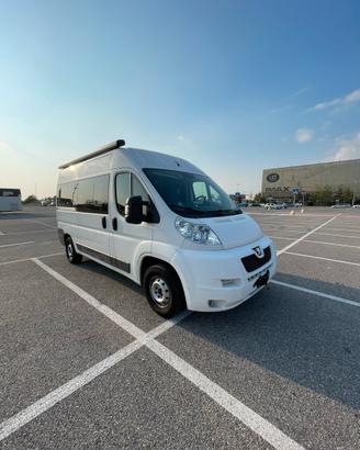 Peugeot boxer van