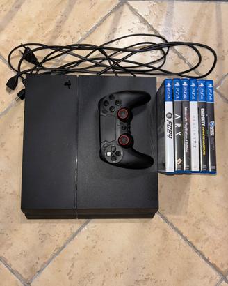 PS4 500GB + Cavi + Controller + 6 Giochi