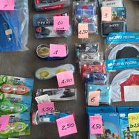 Occhialini cuffie boccagli pagaie salvagenti