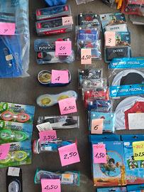 Occhialini cuffie boccagli pagaie salvagenti