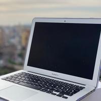 MacBook Air 13 (2018)