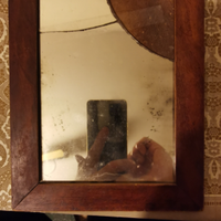 Antico specchietto da lavabo