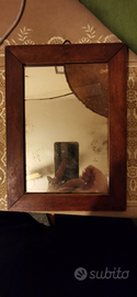 Antico specchietto da lavabo