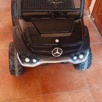 Macchina elettrica giocattolo