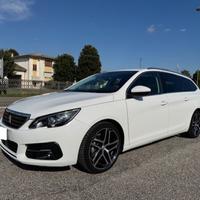 Peugeot 308 BlueHDi 120 S&S EAT6 SW Active