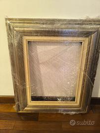 Cornice legno con passepartout per tele 40 x 30