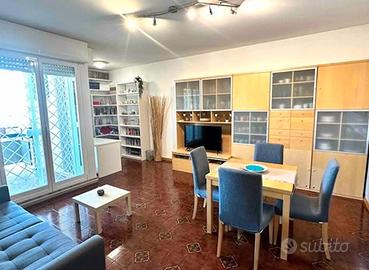 Appartamento VIa Valentino Banal Roma