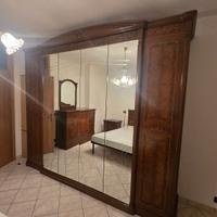 Camera da letto in legno massiccio