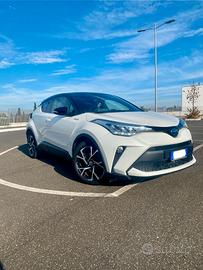 Toyota c-hr 2.0h 184cv trend 2021