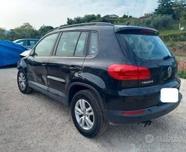 Volkswagen Tiguan 1.4 TSI 125cv 2015 incidentata