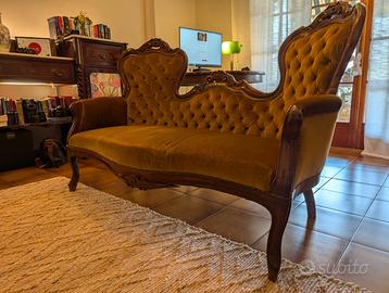 Divano e poltrone stile umbertino fine 800