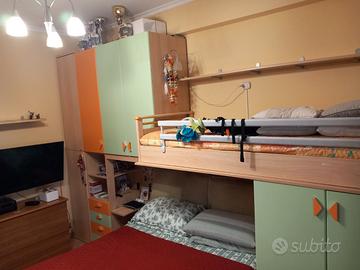 cameretta moderna buono stato