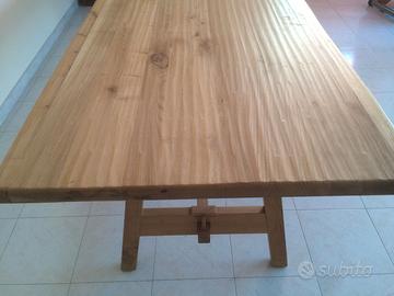 Tavolo in legno di castagno lunghezza tre metri