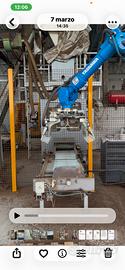 Impianto confezionamento sacchi con Robot