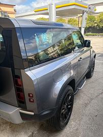Defender  3.0 ED 200 Cv