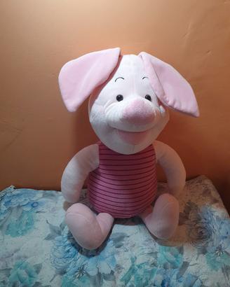 Pelouches Pimpi il maialino e Effy l'elefantino.