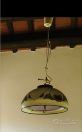 Lampadario in vetro e legno