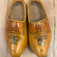 Zoccoli in legno stile tirolese