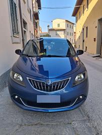 Lancia y