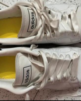 Scarpe Adidas da donna bianche 