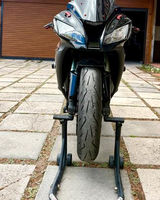 Kawasaki ninja zx10r