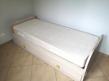 Letto con doppia rete estraibile + 2 materassi
