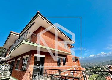 Monteporziocatone: trilocale con balcone