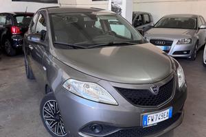 Lancia Ypsilon 1.2 69 CV 5 porte S&S Gold