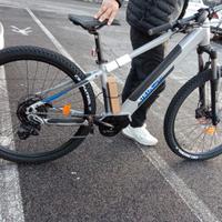 bicicletta elettrica nuova