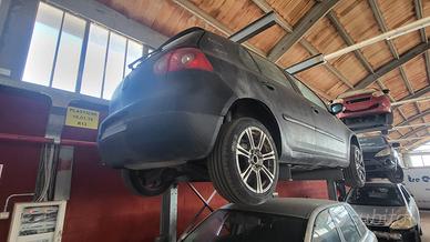 VOLKSWAGEN GOLF 5 RICAMBI USATI GARANTITI
