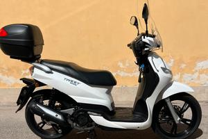 Peugeot tweet 125 pari al nuovo