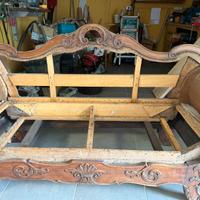 Struttura in legno di noce del 1800 divano
