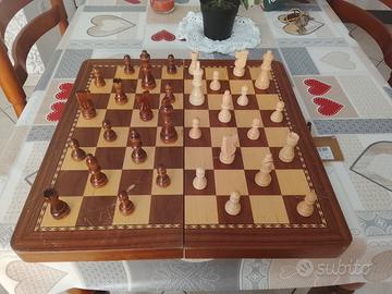 scacchiera in legno 