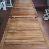 Tavolo in legno da giardino