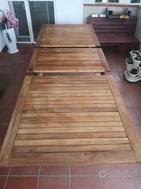 Tavolo in legno da giardino