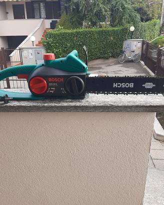Motosega Bosch