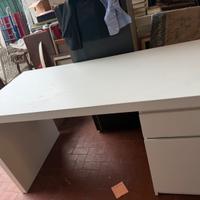 Scrivania ikea