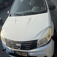RICAMBI E MOTORE DACIA SANDERO