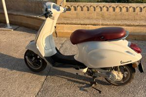 Vespa Primavera 50 4T