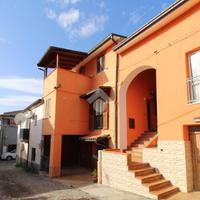 CASA SEMINDIPENDENTE A CAMPLI