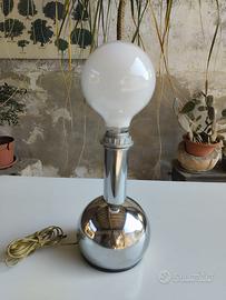 Lampada da tavolo