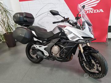 Cf Moto 650 MT- 2023 - 5500 KM