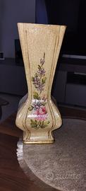 Vaso di fiori disponibile