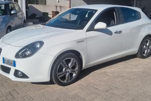 Alfa Romeo Giulietta 1.6 JTDm-2 105 CV Exclusive
