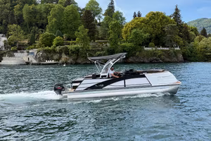 PONTOON BOAT 7 METRI YAMAHA F40 NO PATENTE