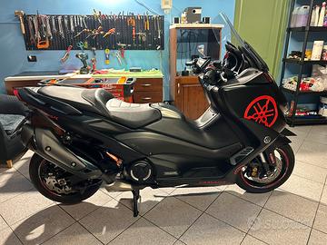 Yamaha tmax 560 tech max