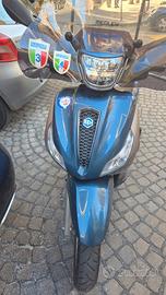Piaggio Medley 150 blu ABS